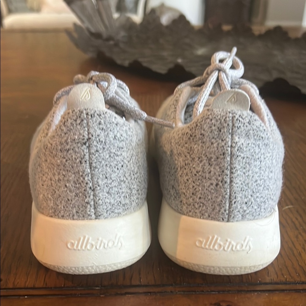 Adult Women’s Gray Sneakers by All birds Size 10. SH135 - Picture 3 of 5